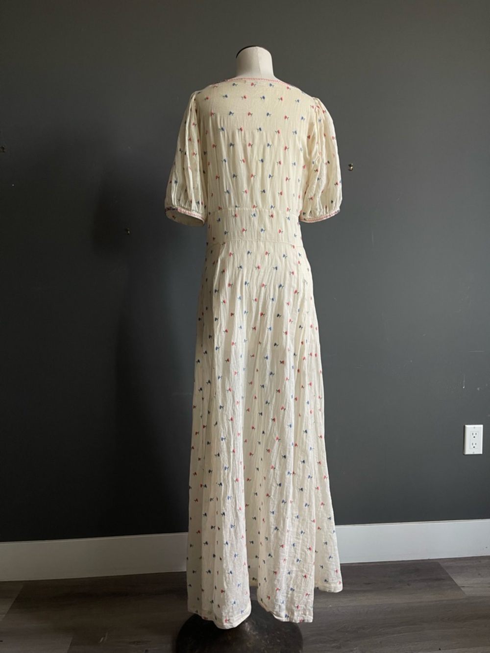 Dôen Floral Embroidered Cotton Maxi Dress Prairie Romantic Dainty Cottagecore - Picture 4 of 7